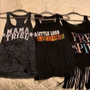 Bundle of three tanks